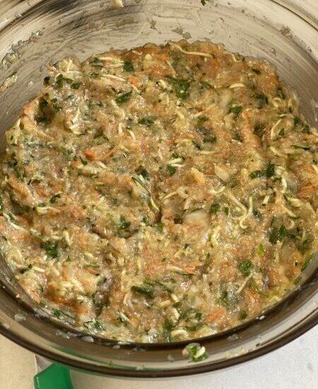 img 7842 custom rotated 450x550 - קציצות עוף וירקות נחות בשלווה על חצילים קלויים